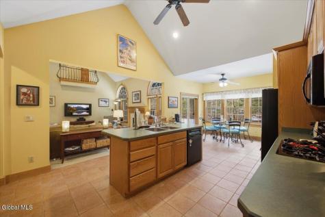 18 Founders Way Queensbury NY 12804