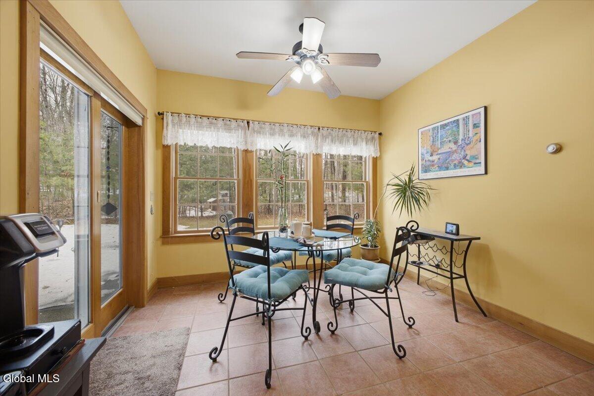 18 Founders Way Queensbury NY 12804