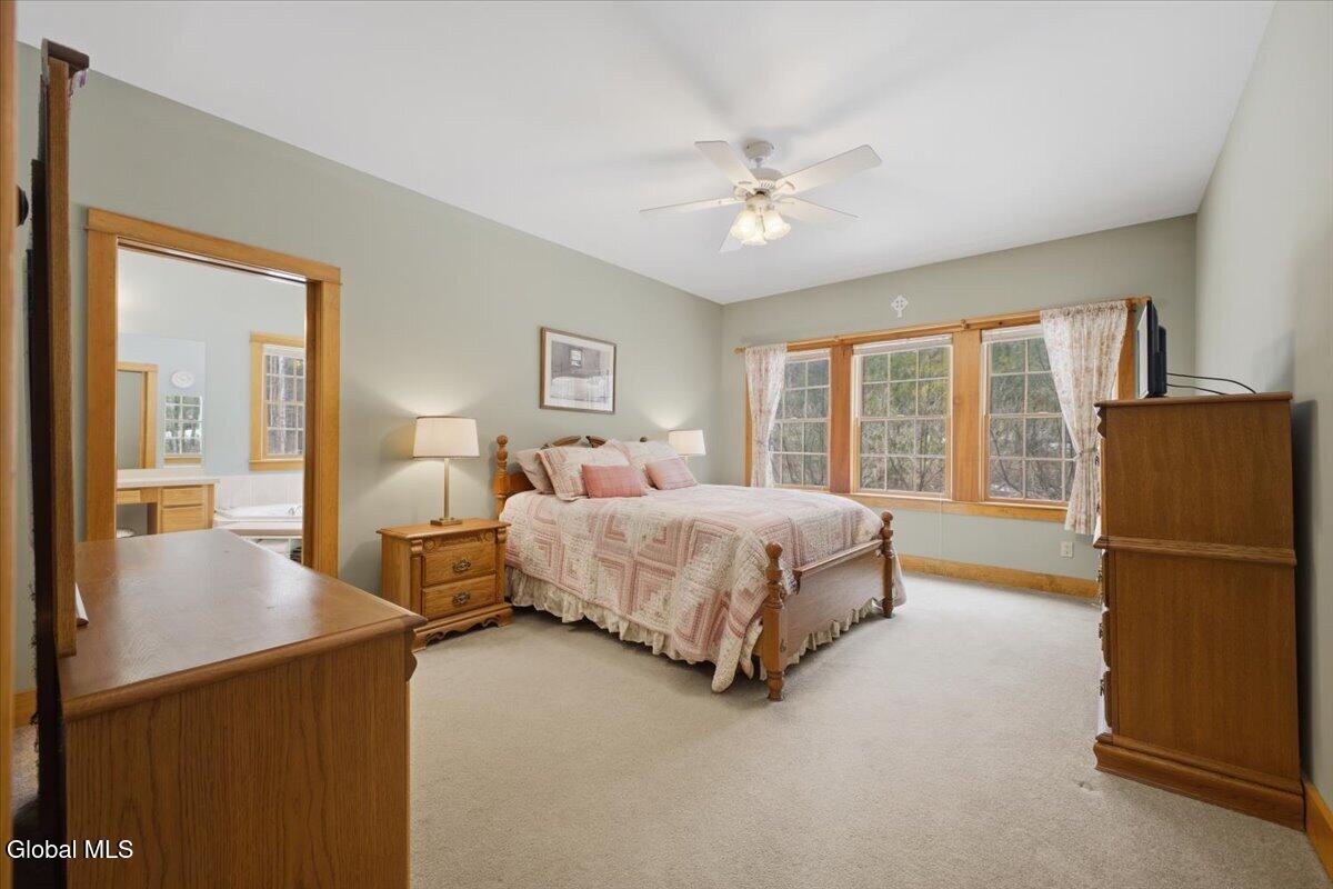 18 Founders Way Queensbury NY 12804