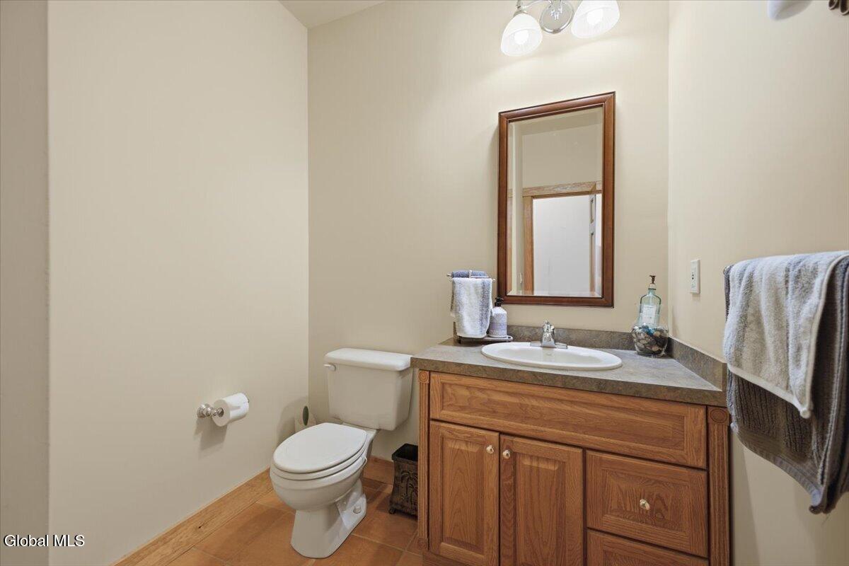 18 Founders Way Queensbury NY 12804
