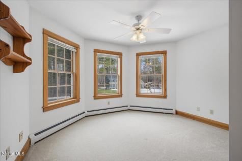 18 Founders Way Queensbury NY 12804