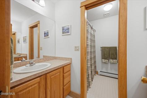 18 Founders Way Queensbury NY 12804
