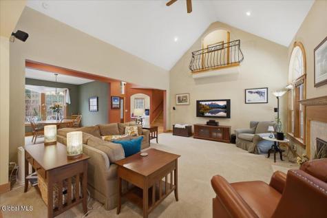 18 Founders Way Queensbury NY 12804