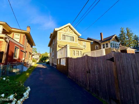 831 Wright Avenue Schenectady NY 12309