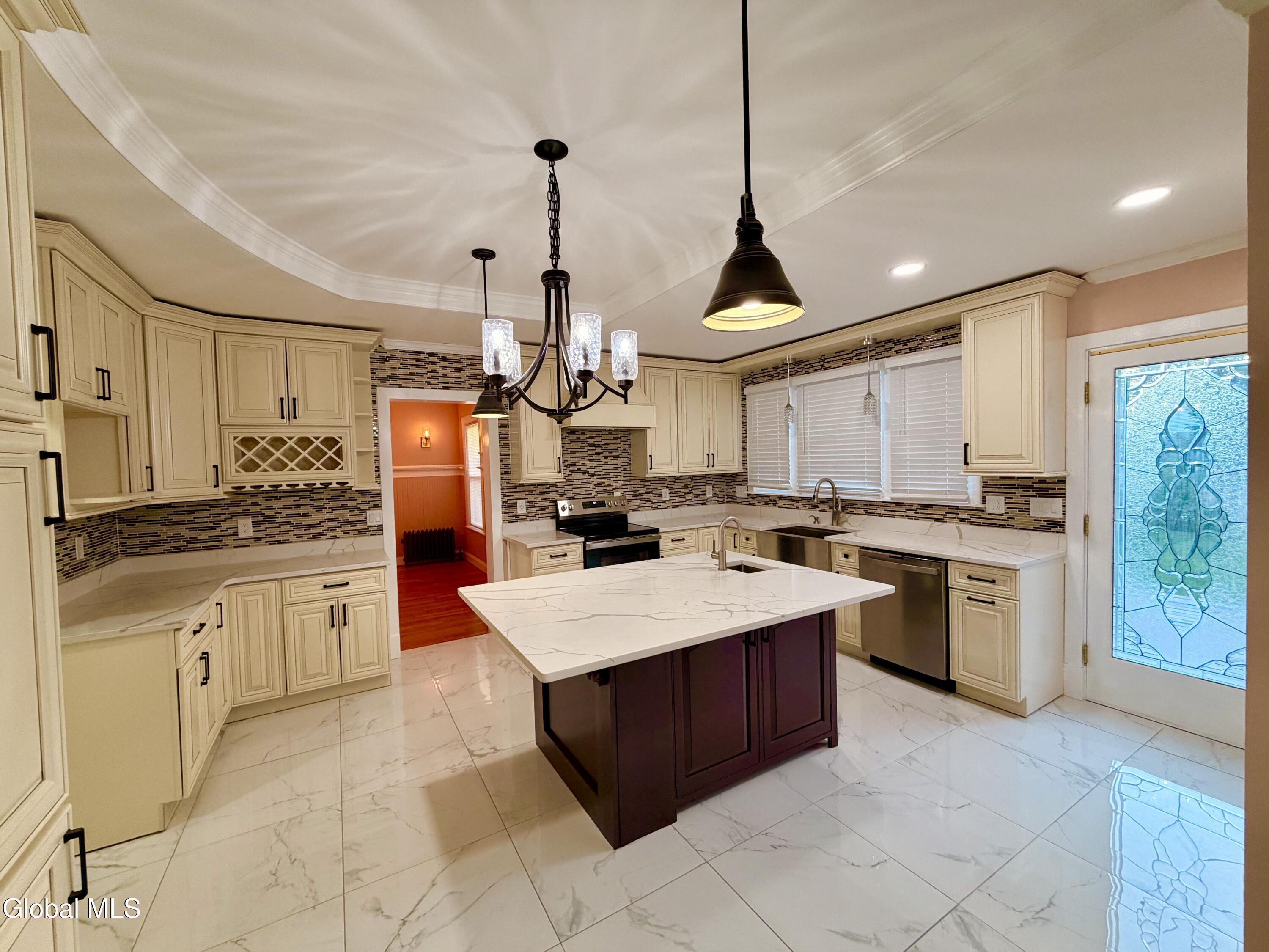831 Wright Avenue Schenectady NY 12309