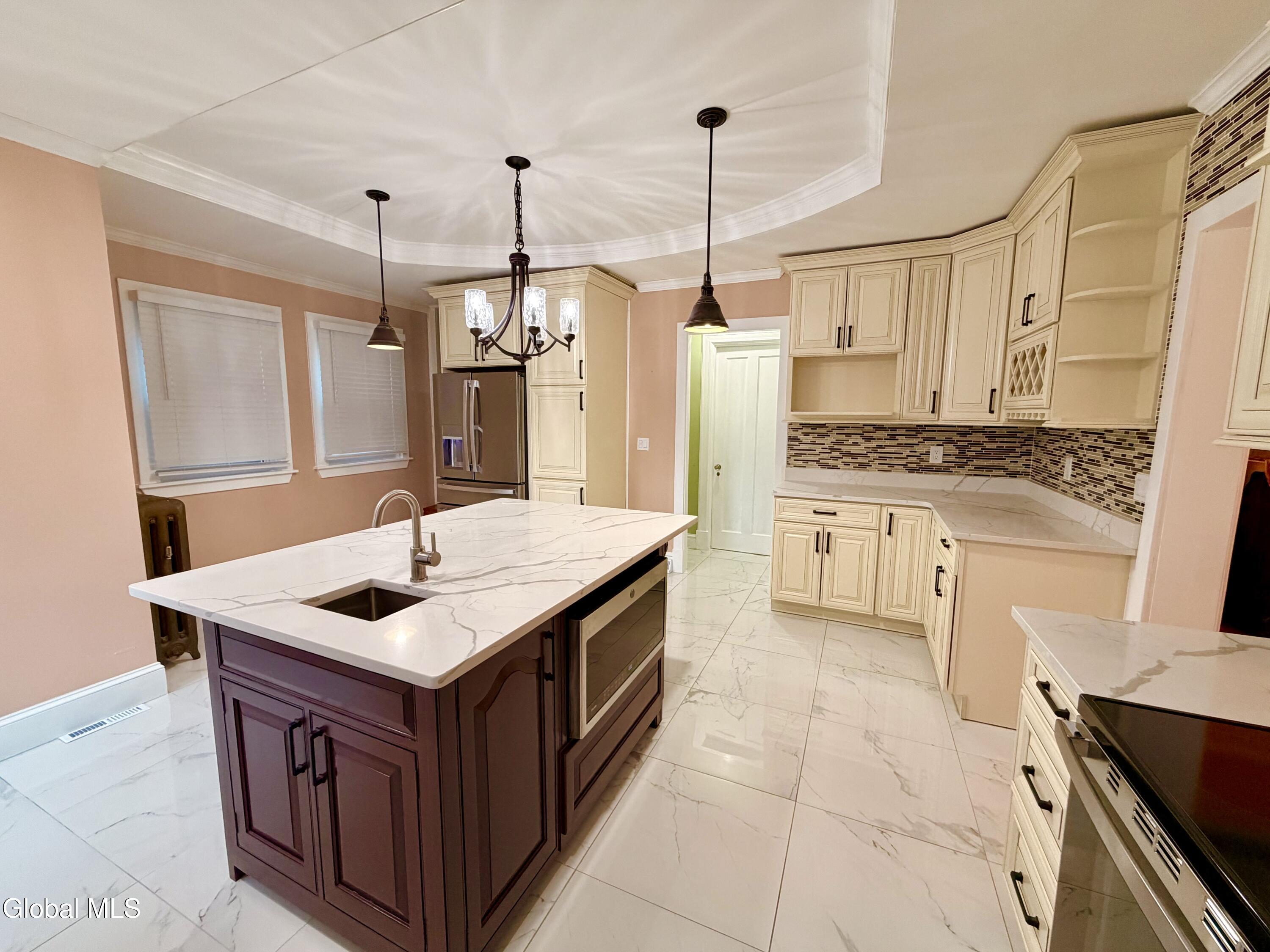 831 Wright Avenue Schenectady NY 12309
