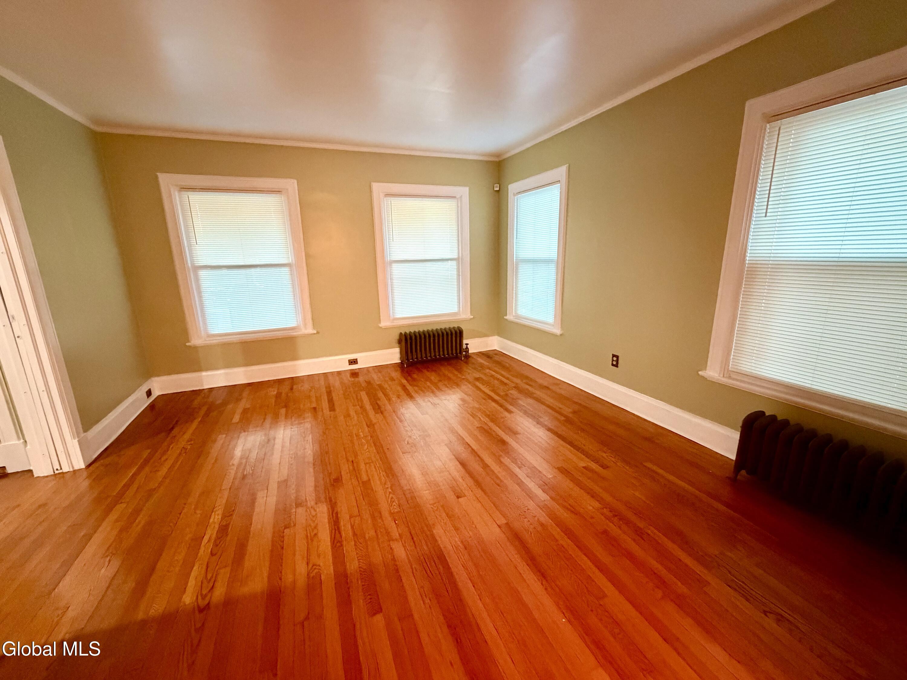 831 Wright Avenue Schenectady NY 12309