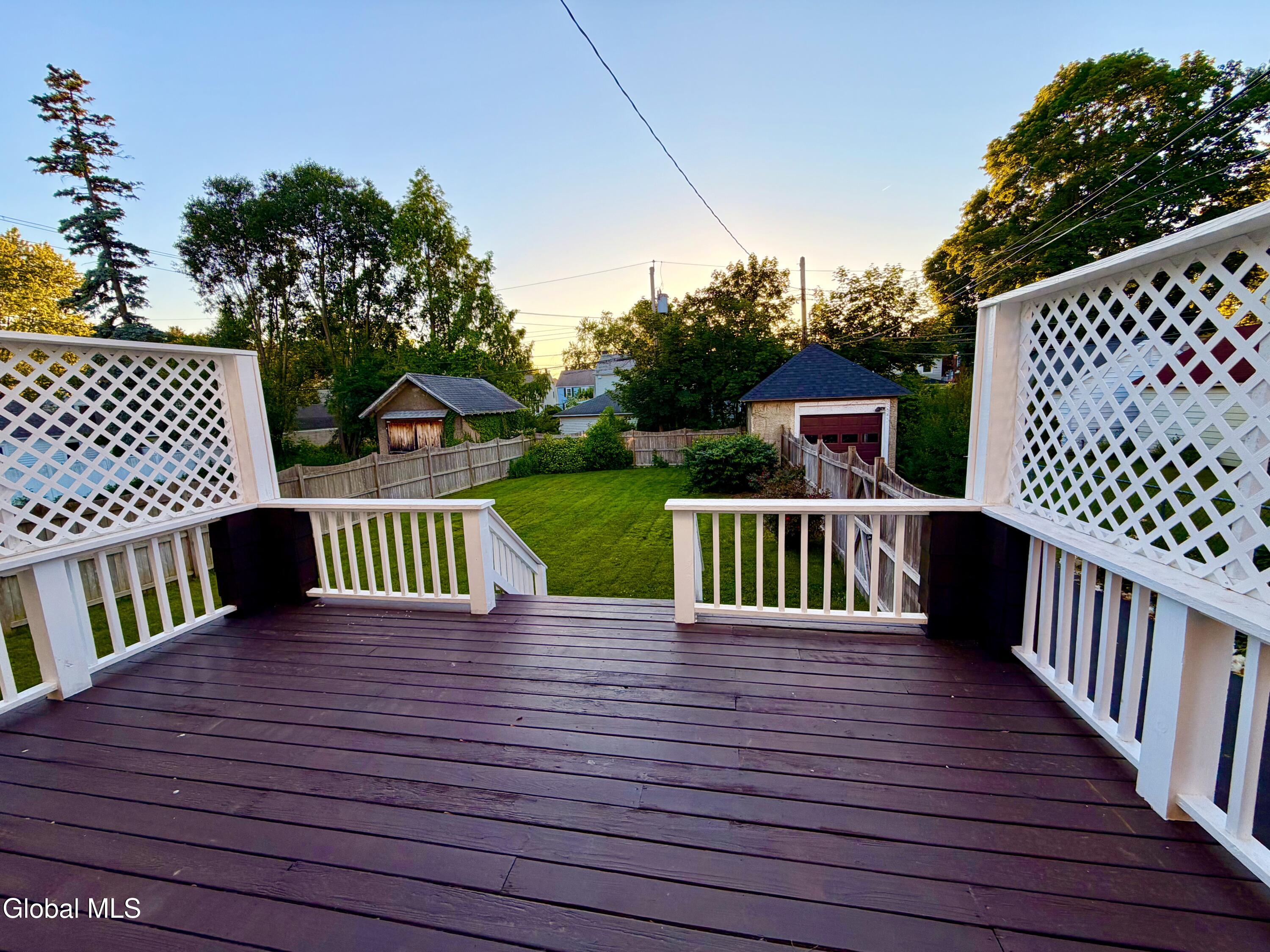 831 Wright Avenue Schenectady NY 12309