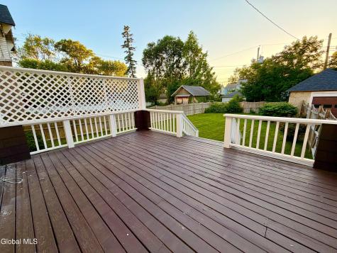 831 Wright Avenue Schenectady NY 12309