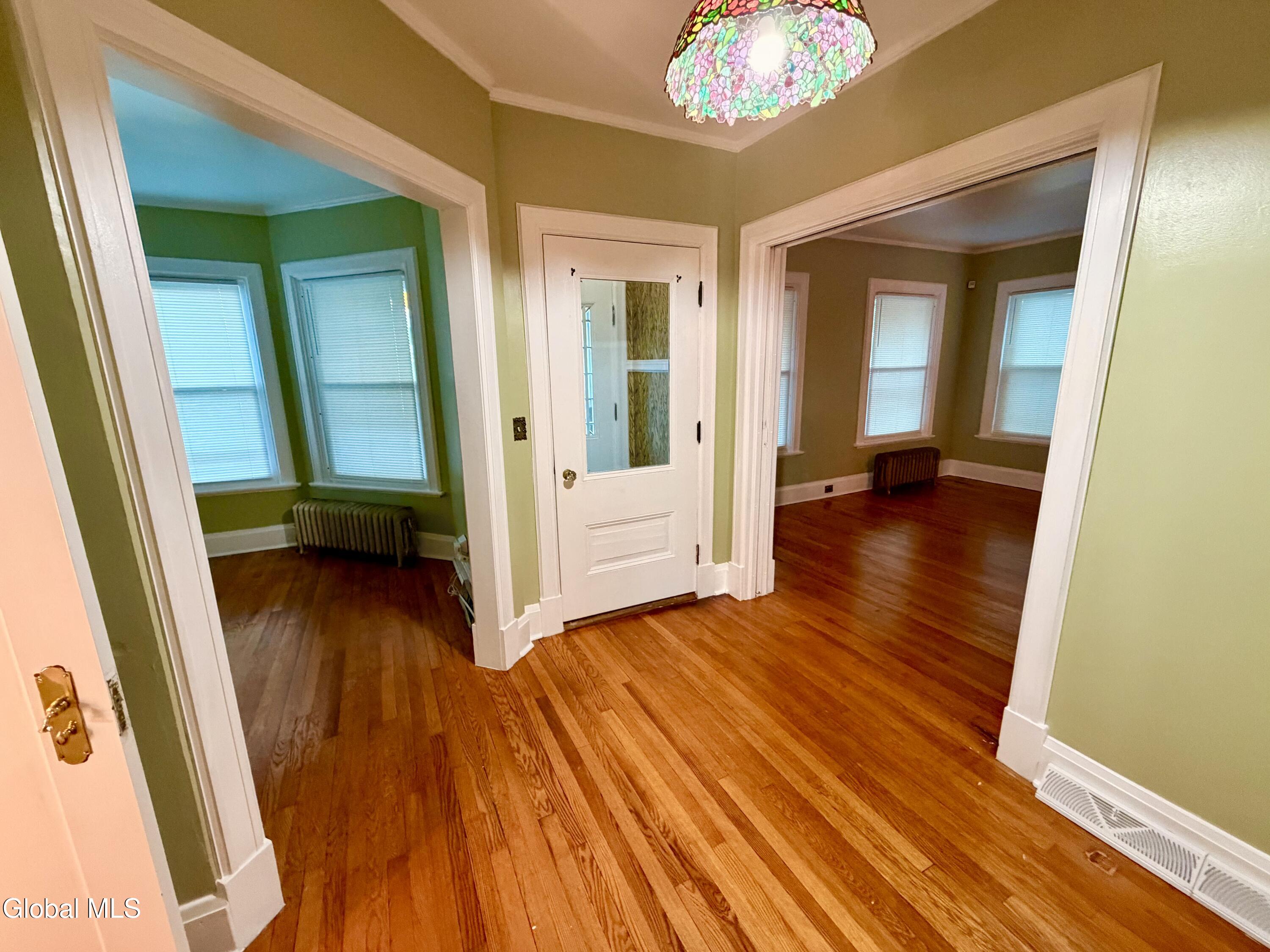 831 Wright Avenue Schenectady NY 12309
