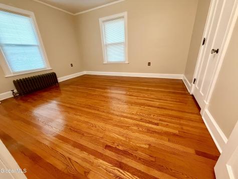 831 Wright Avenue Schenectady NY 12309