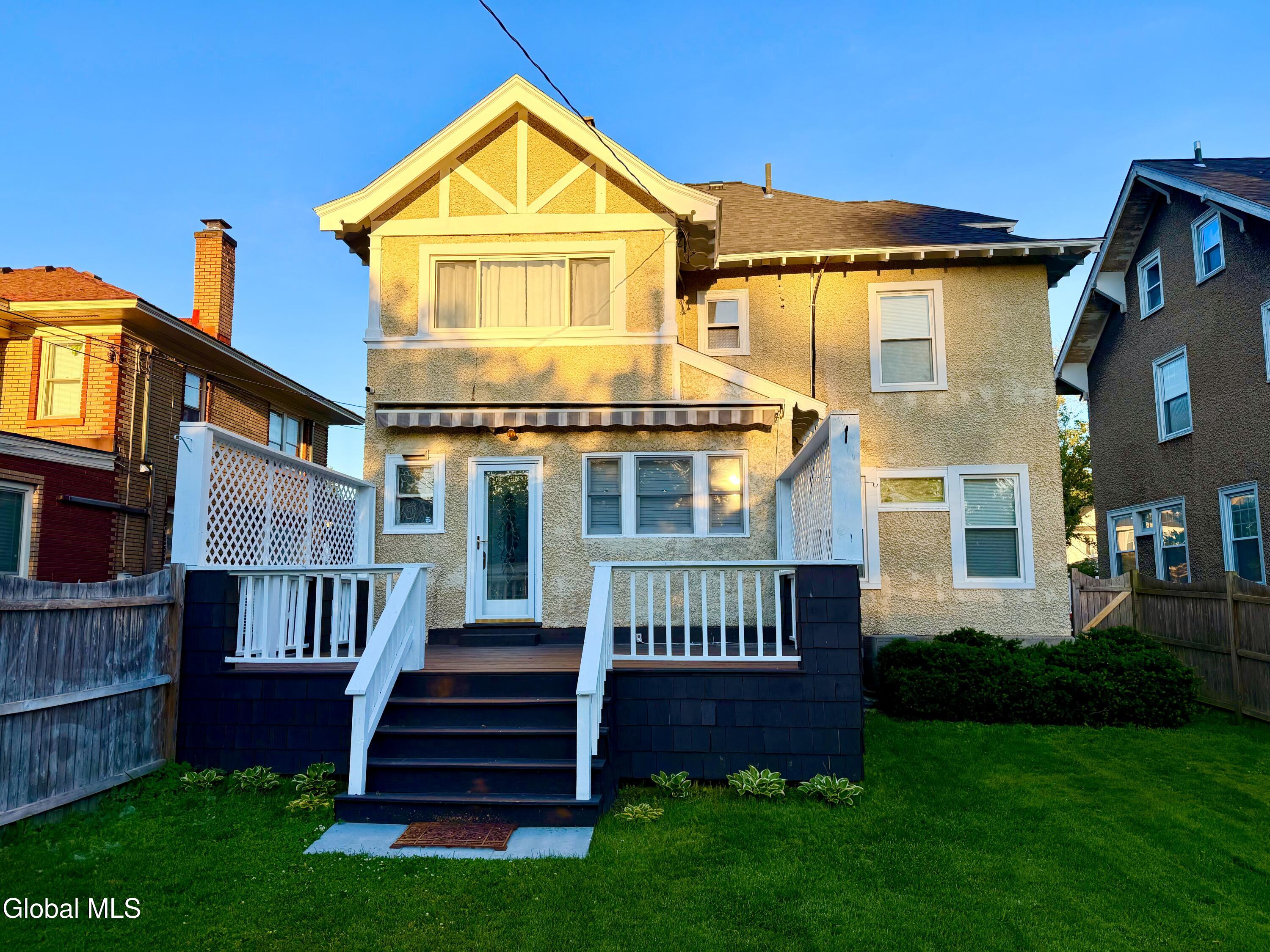 831 Wright Avenue Schenectady NY 12309