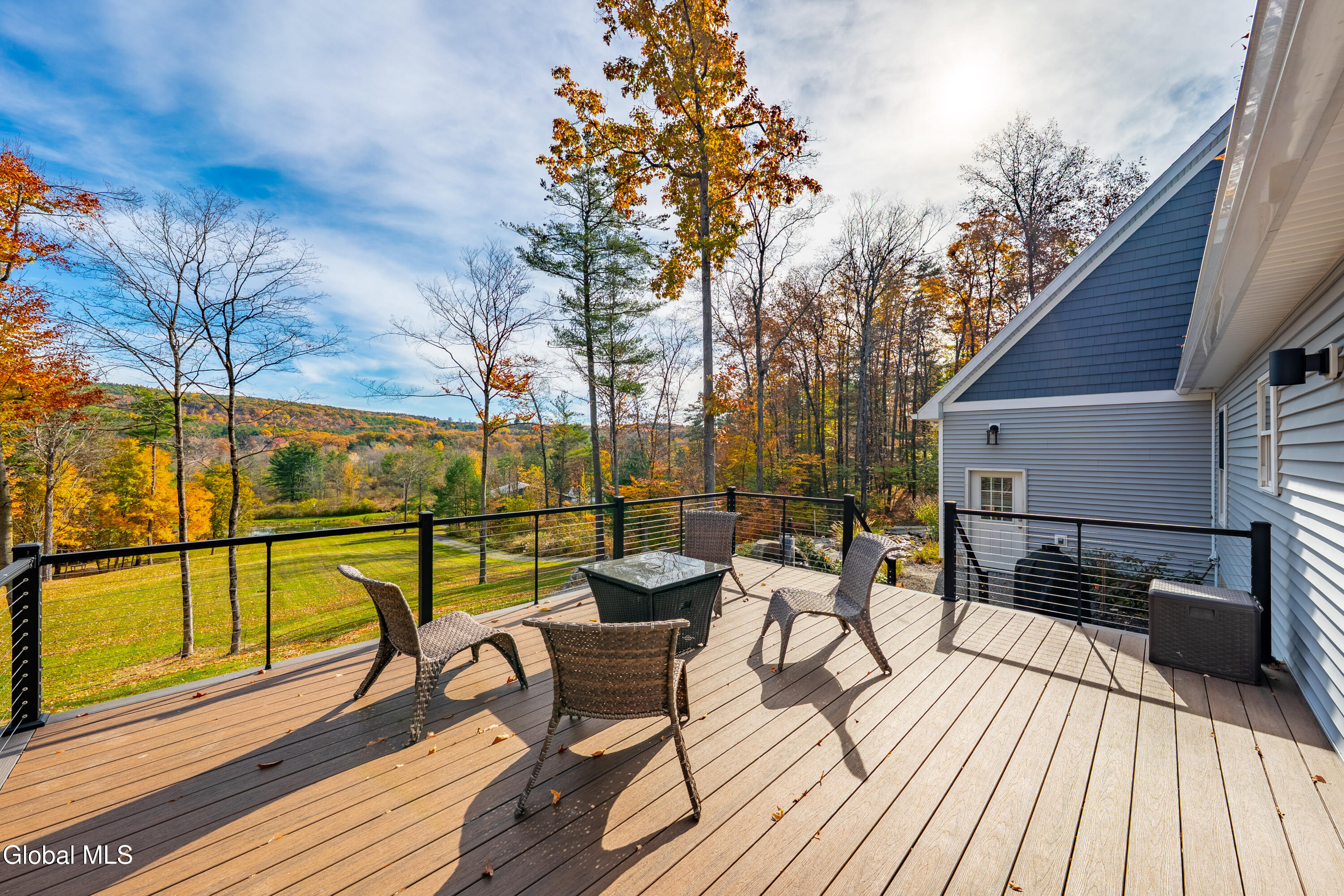 22 Weisenborn Road Feura Bush NY 12067