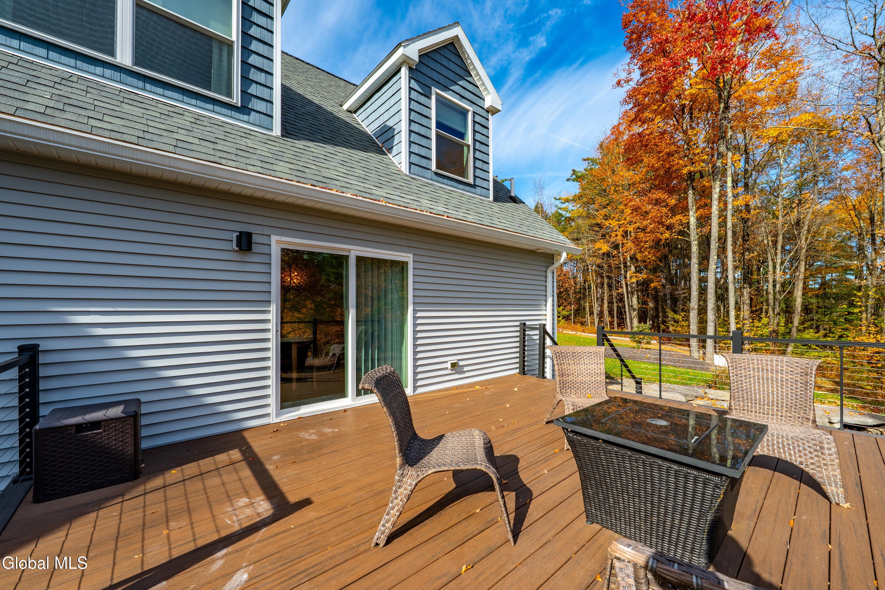 22 Weisenborn Road Feura Bush NY 12067