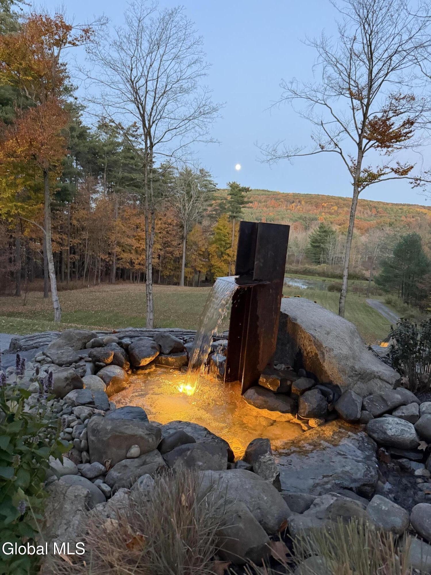 22 Weisenborn Road Feura Bush NY 12067