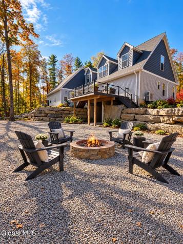 22 Weisenborn Road Feura Bush NY 12067