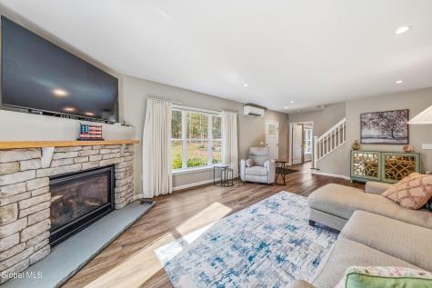 22 Weisenborn Road Feura Bush NY 12067