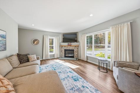 22 Weisenborn Road Feura Bush NY 12067