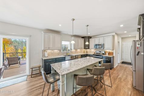 22 Weisenborn Road Feura Bush NY 12067