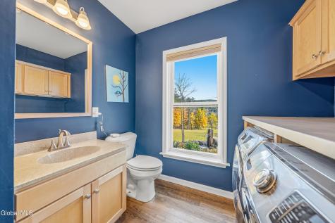 22 Weisenborn Road Feura Bush NY 12067