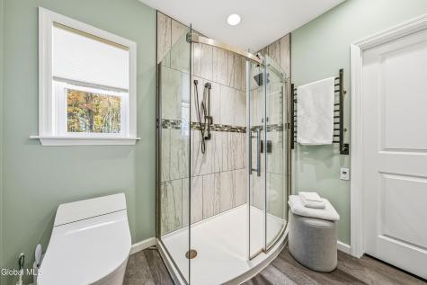 22 Weisenborn Road Feura Bush NY 12067