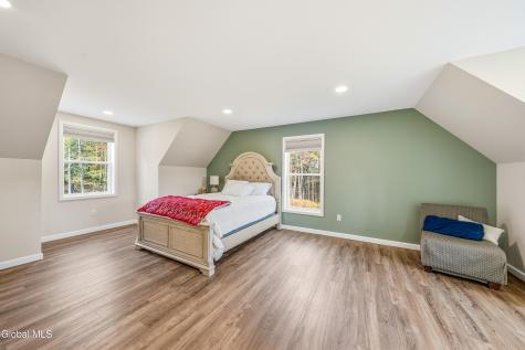 22 Weisenborn Road Feura Bush NY 12067