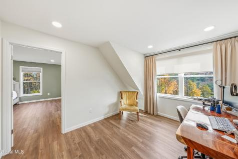 22 Weisenborn Road Feura Bush NY 12067