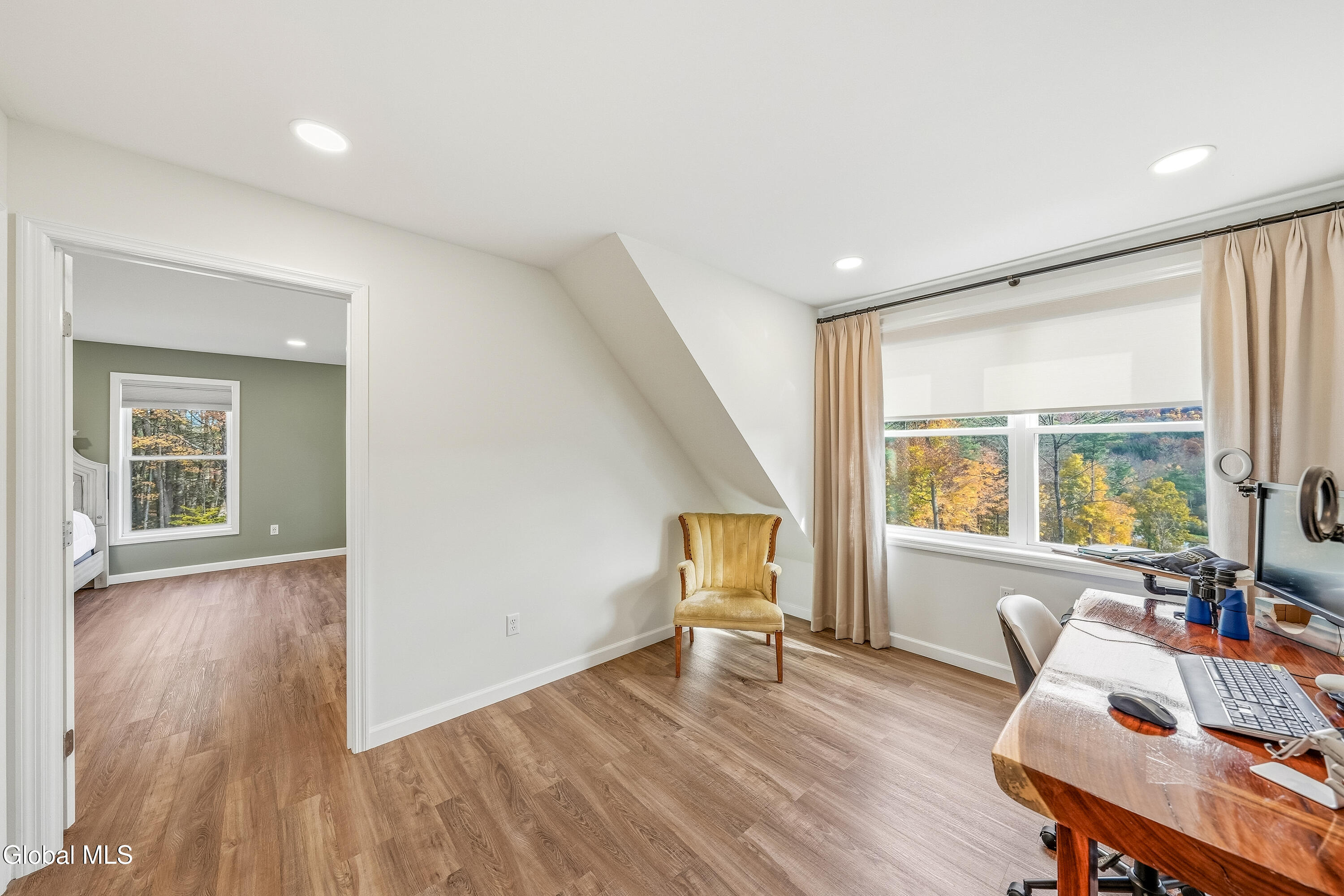 22 Weisenborn Road Feura Bush NY 12067