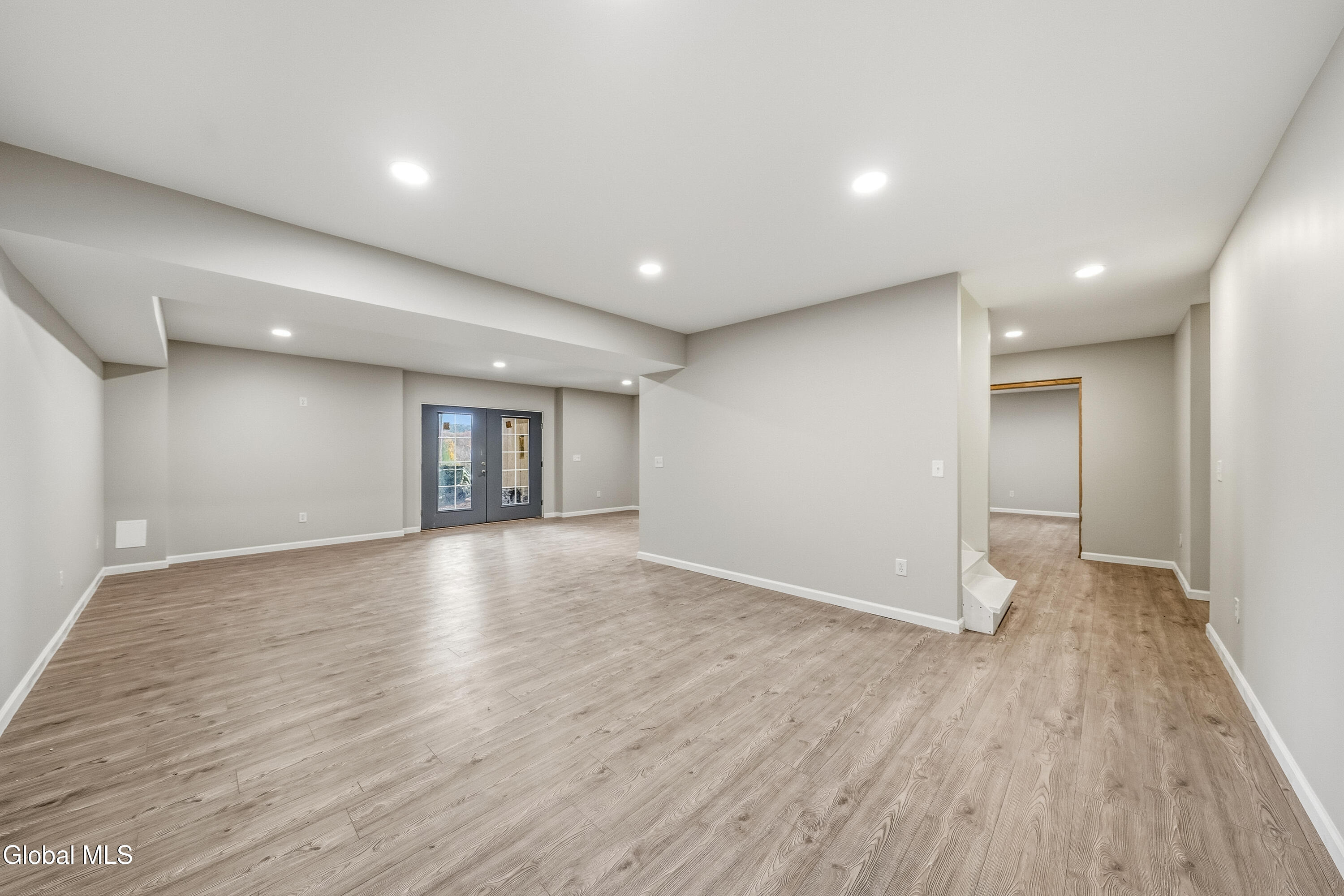 22 Weisenborn Road Feura Bush NY 12067
