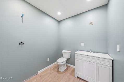 22 Weisenborn Road Feura Bush NY 12067