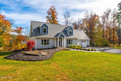 22 Weisenborn Road Feura Bush NY 12067