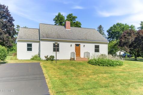 52 Willow Street Guilderland NY 12084
