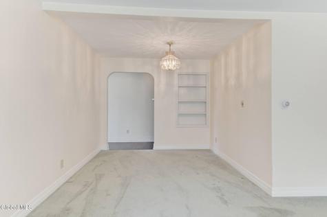 52 Willow Street Guilderland NY 12084
