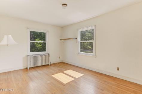 52 Willow Street Guilderland NY 12084