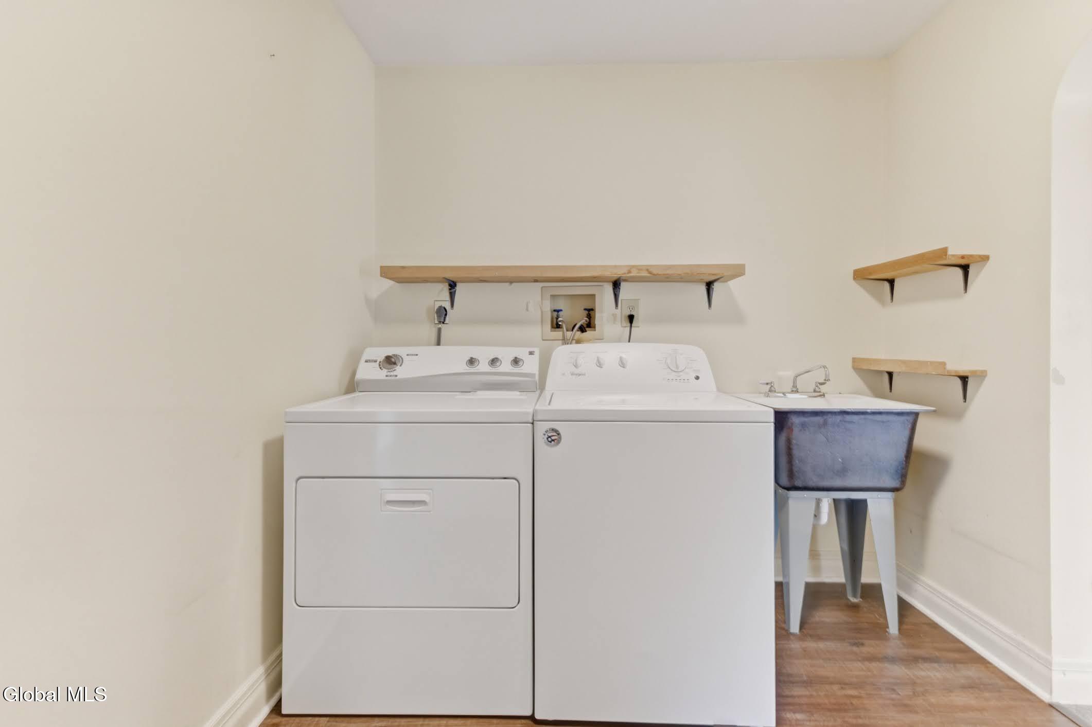 52 Willow Street Guilderland NY 12084