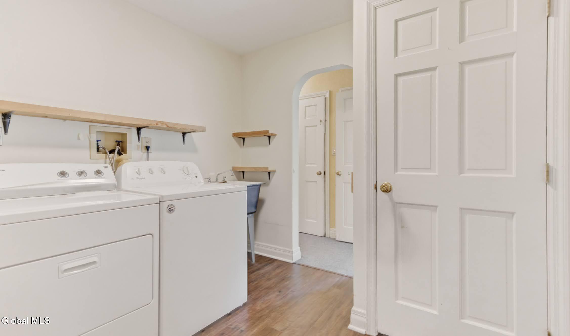 52 Willow Street Guilderland NY 12084
