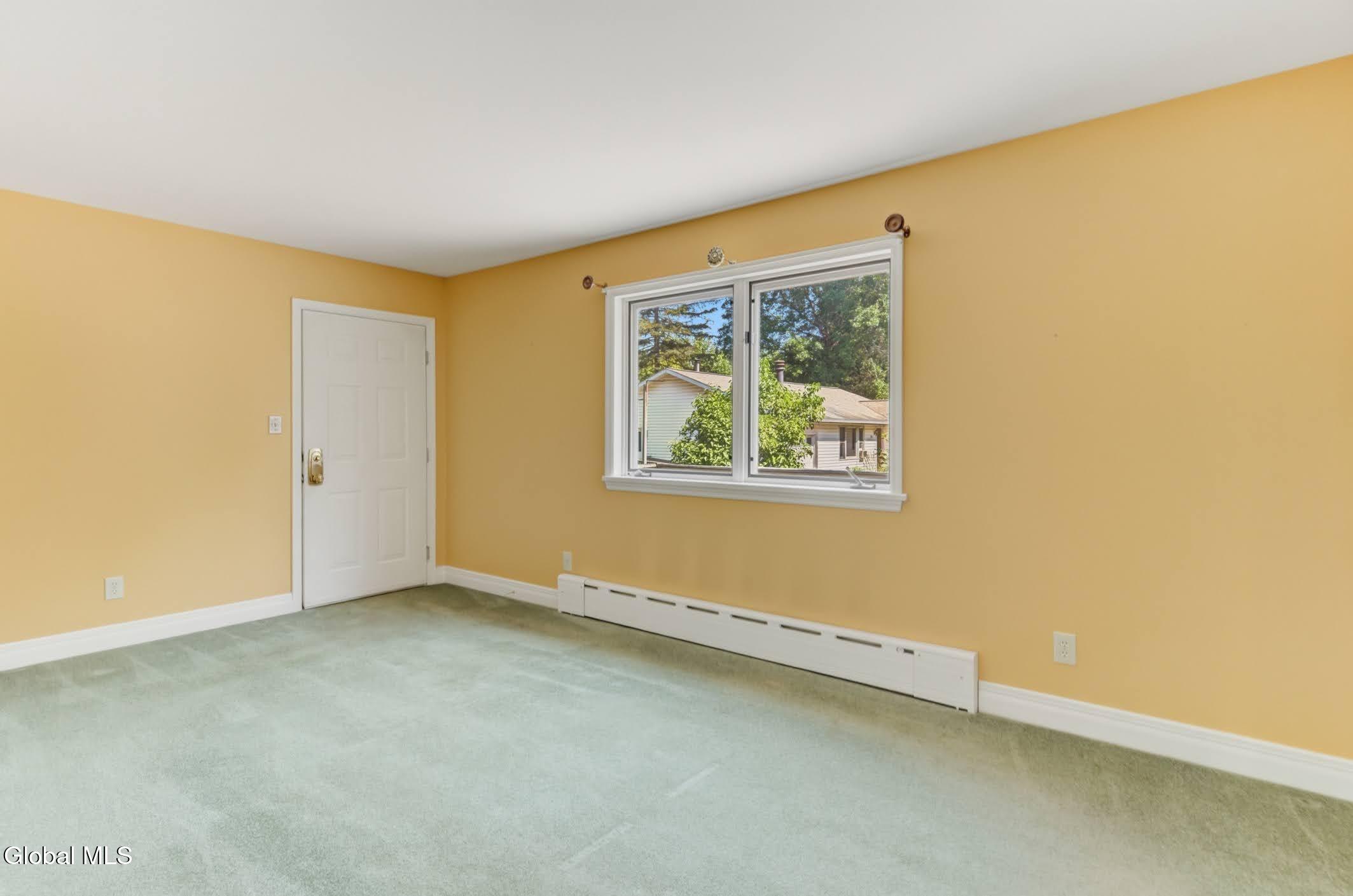 52 Willow Street Guilderland NY 12084