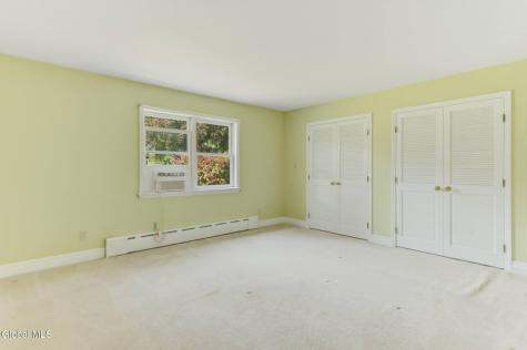 52 Willow Street Guilderland NY 12084