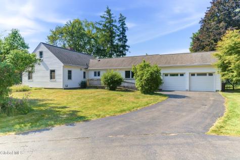 52 Willow Street Guilderland NY 12084