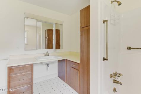 52 Willow Street Guilderland NY 12084