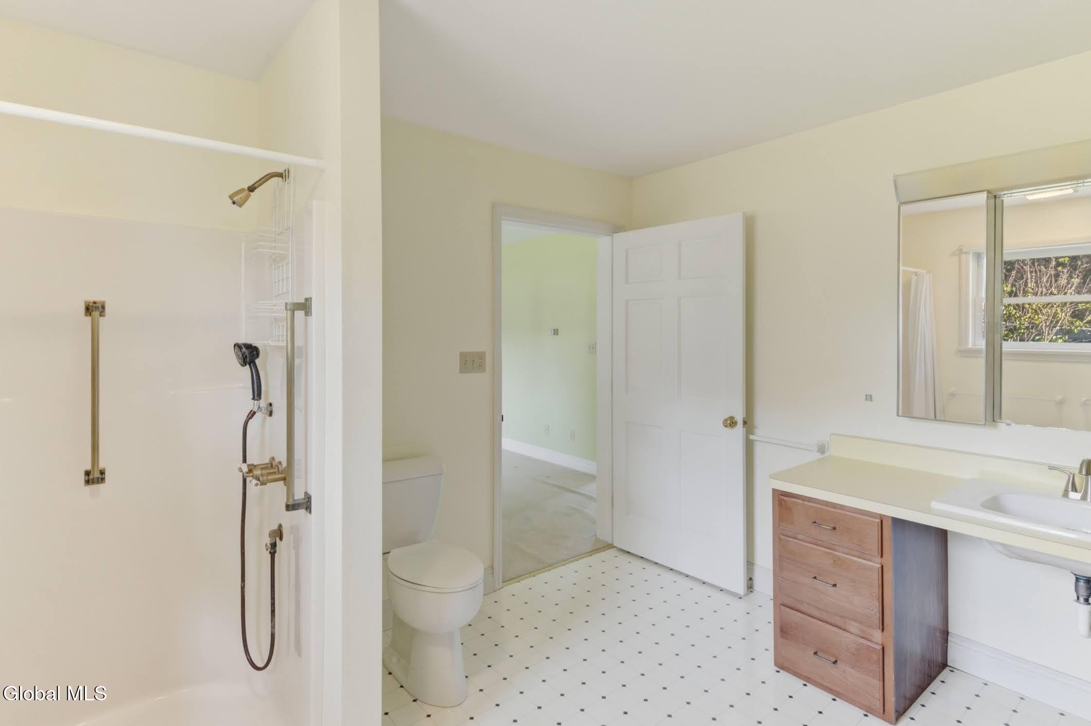 52 Willow Street Guilderland NY 12084