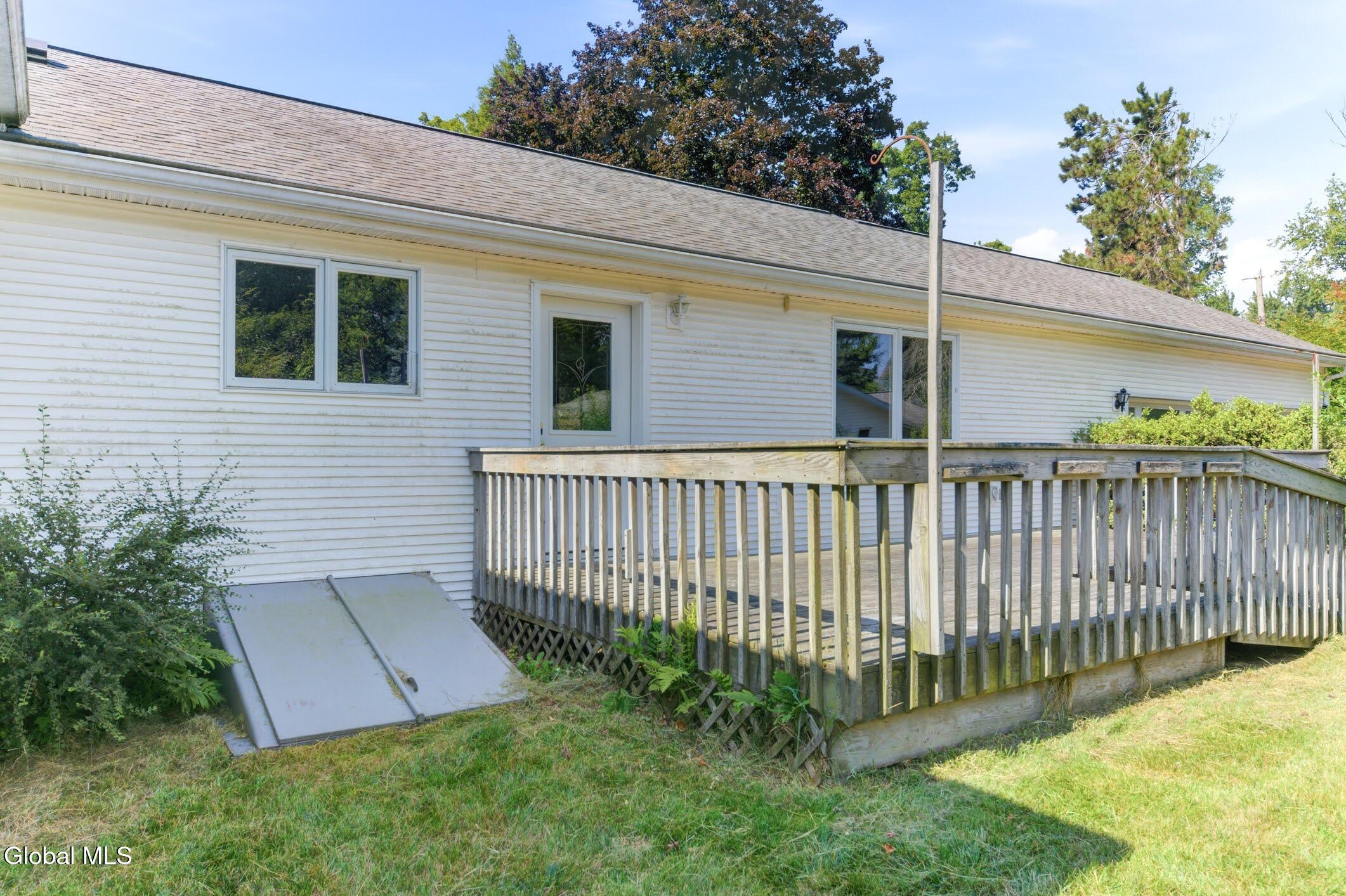 52 Willow Street Guilderland NY 12084