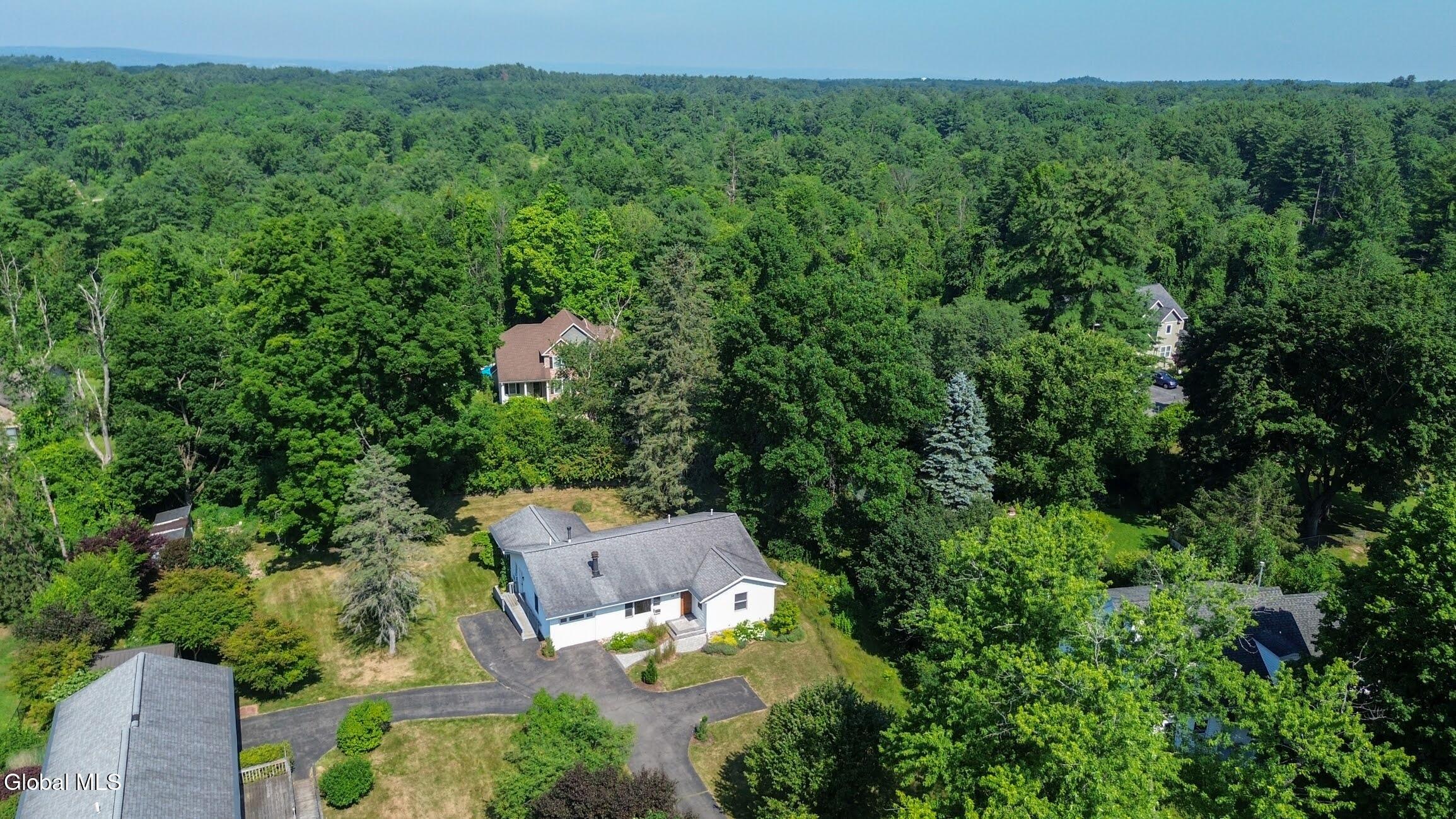 52 Willow Street Guilderland NY 12084