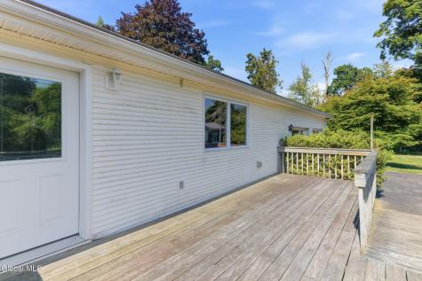 52 Willow Street Guilderland NY 12084