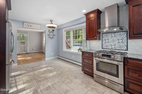 7 Garrison Lane Ballston Lake NY 12019