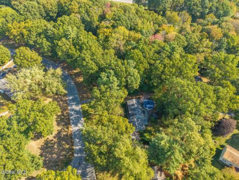 7 Garrison Lane Ballston Lake NY 12019