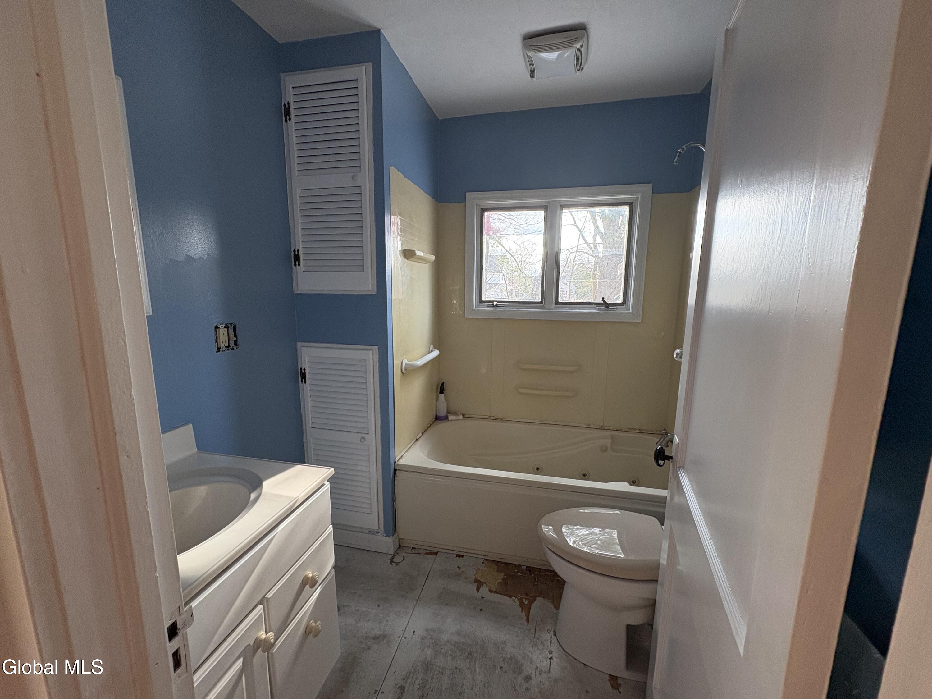 26 3rd Avenue Ticonderoga NY 12883