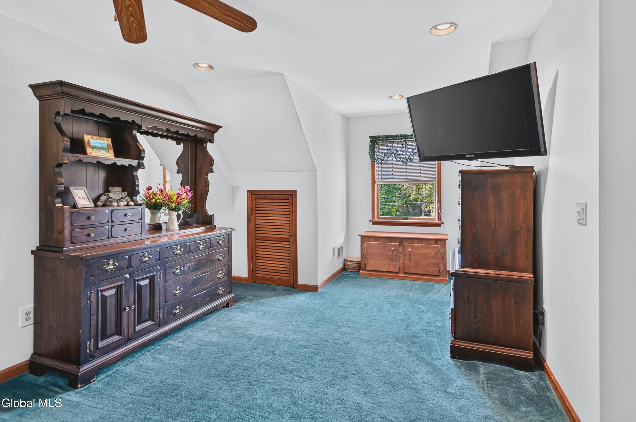 27 Velina Drive Guilderland NY 12203