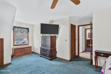 27 Velina Drive Guilderland NY 12203