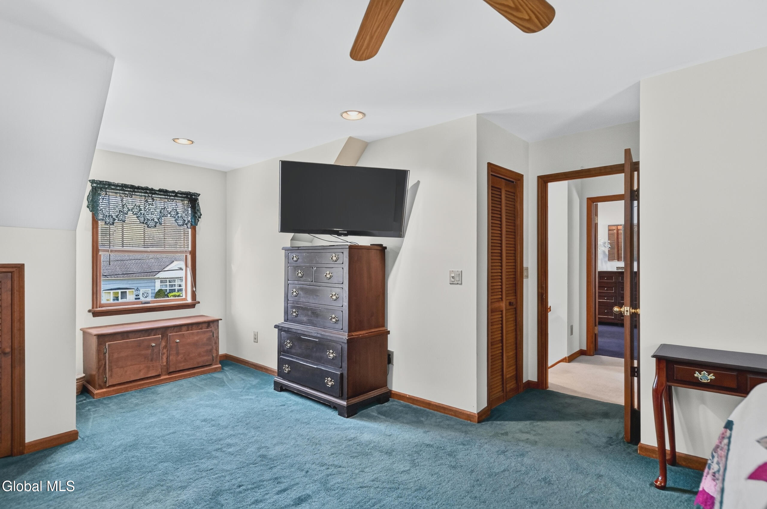 27 Velina Drive Guilderland NY 12203